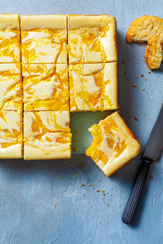 Mango Blondie