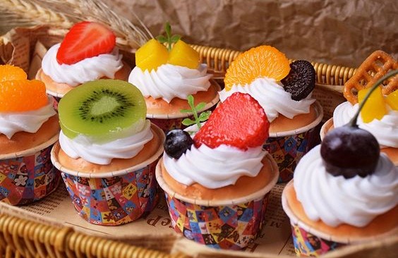 Vanilla Fruit Cupcake