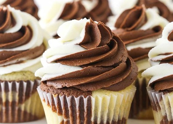 Nutella filled Vanilla Cupcake