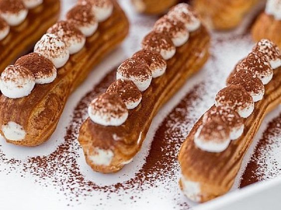 Tiramisu Eclair