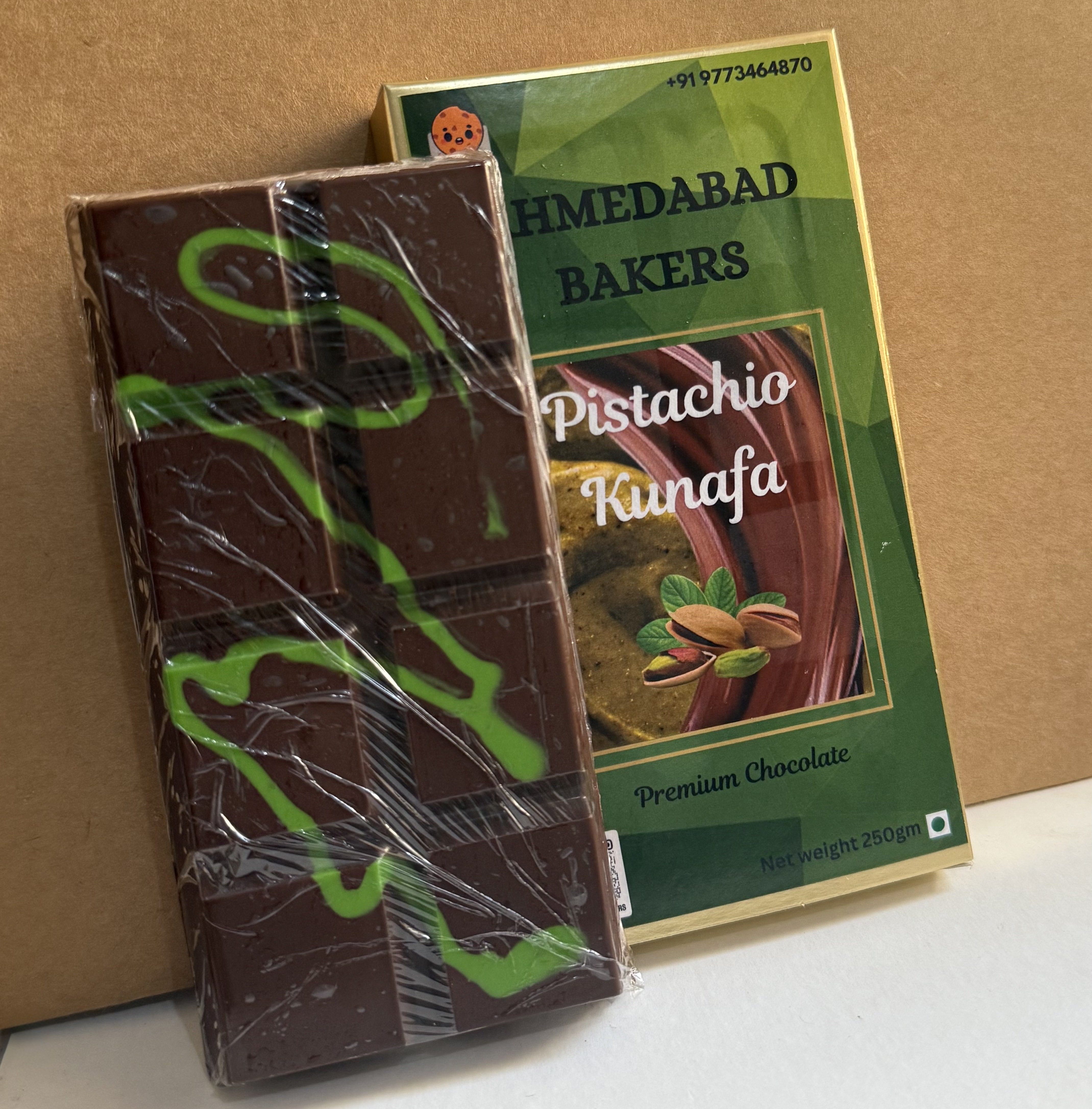 Pistachio Kunafa Chocolate